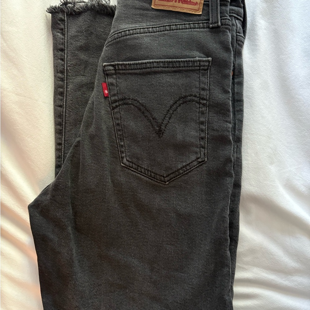 Levi's womens Charcoal Relaxed Jeans